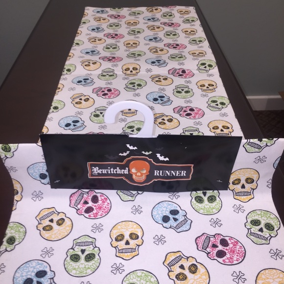 Table runner, new - Picture 4 of 7